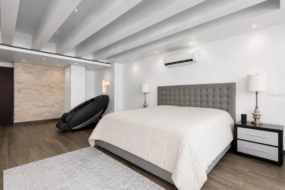 303 VILLAMIL #2003 San Juan, PR 00907