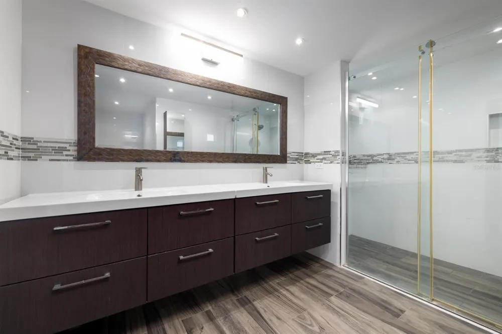 303 VILLAMIL #2003 San Juan, PR 00907