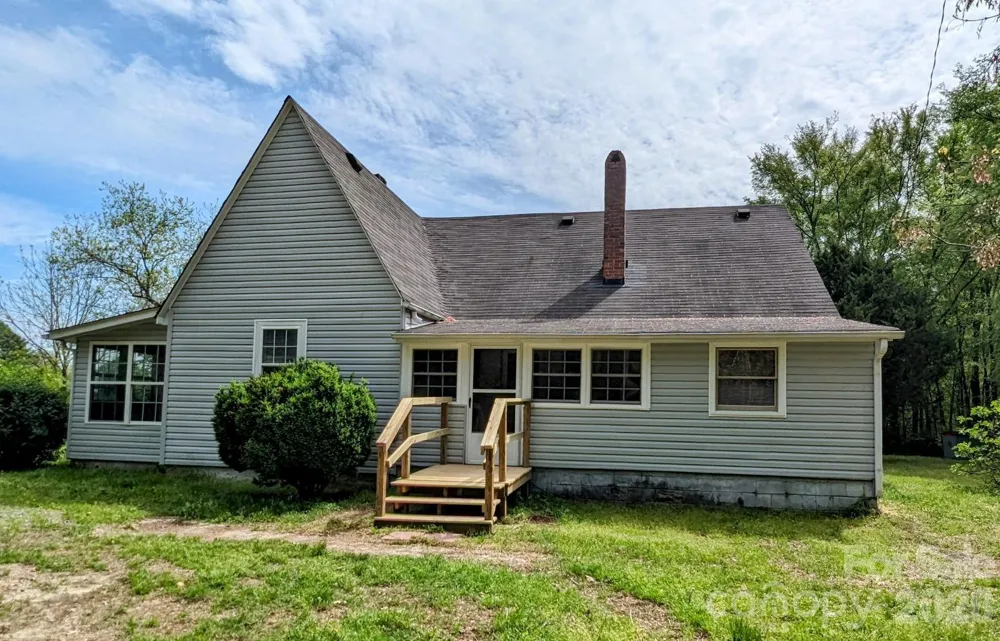 1862 Salem Church Road Lincolnton, NC 28092