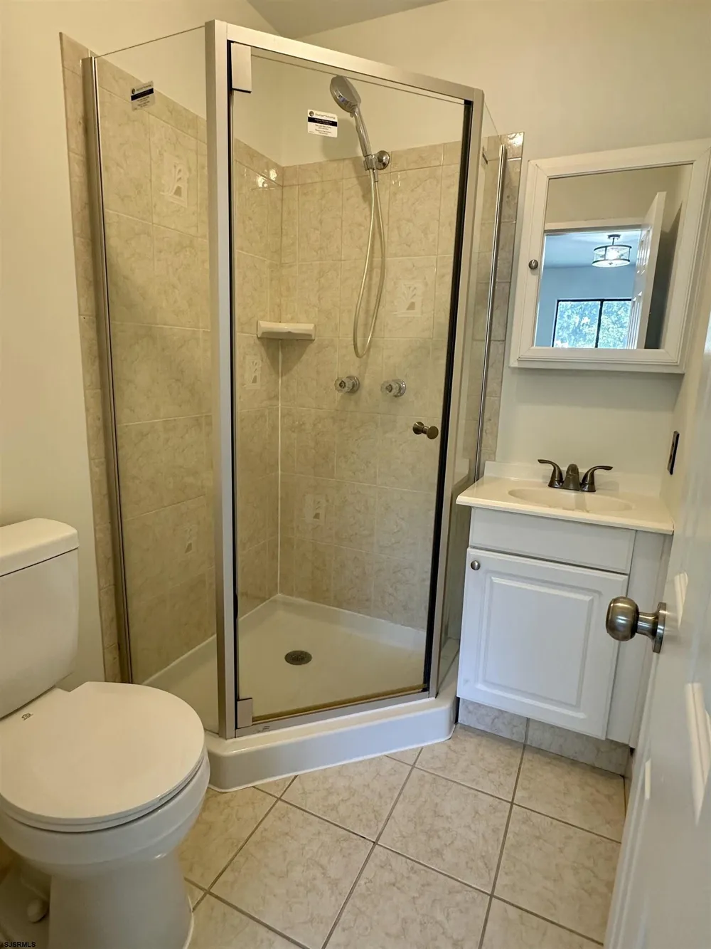 2416 Arbor Ct Mays Landing, NJ 08330