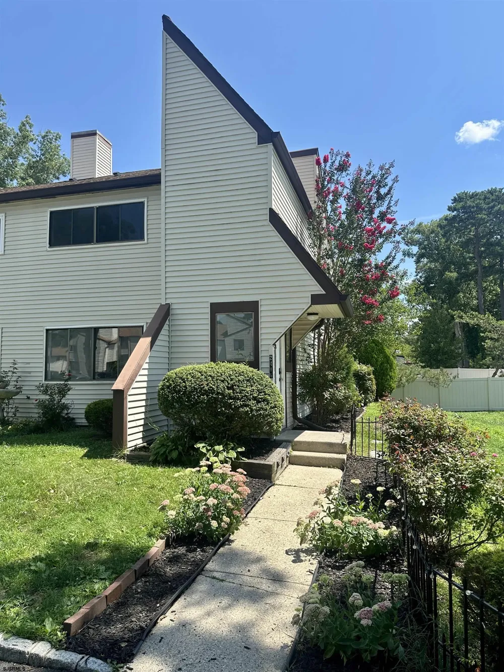2416 Arbor Ct Mays Landing, NJ 08330