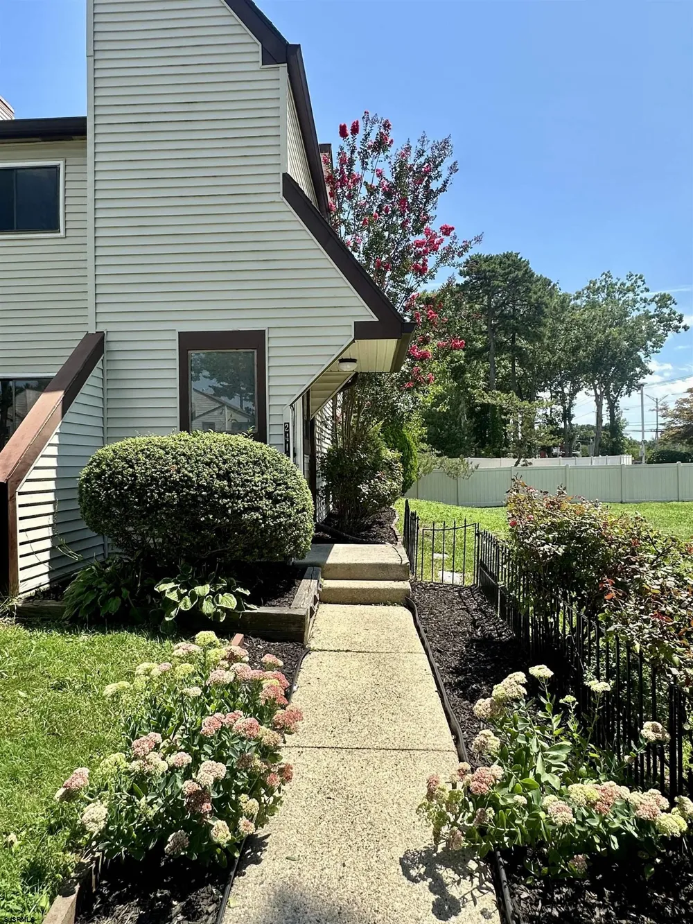 2416 Arbor Ct Mays Landing, NJ 08330