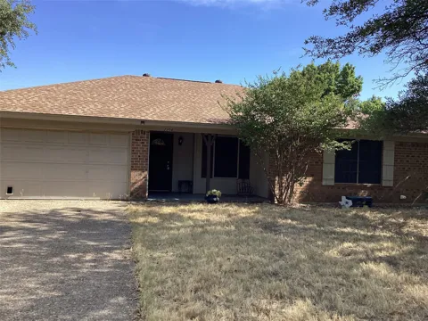 2204 Towne North Drive