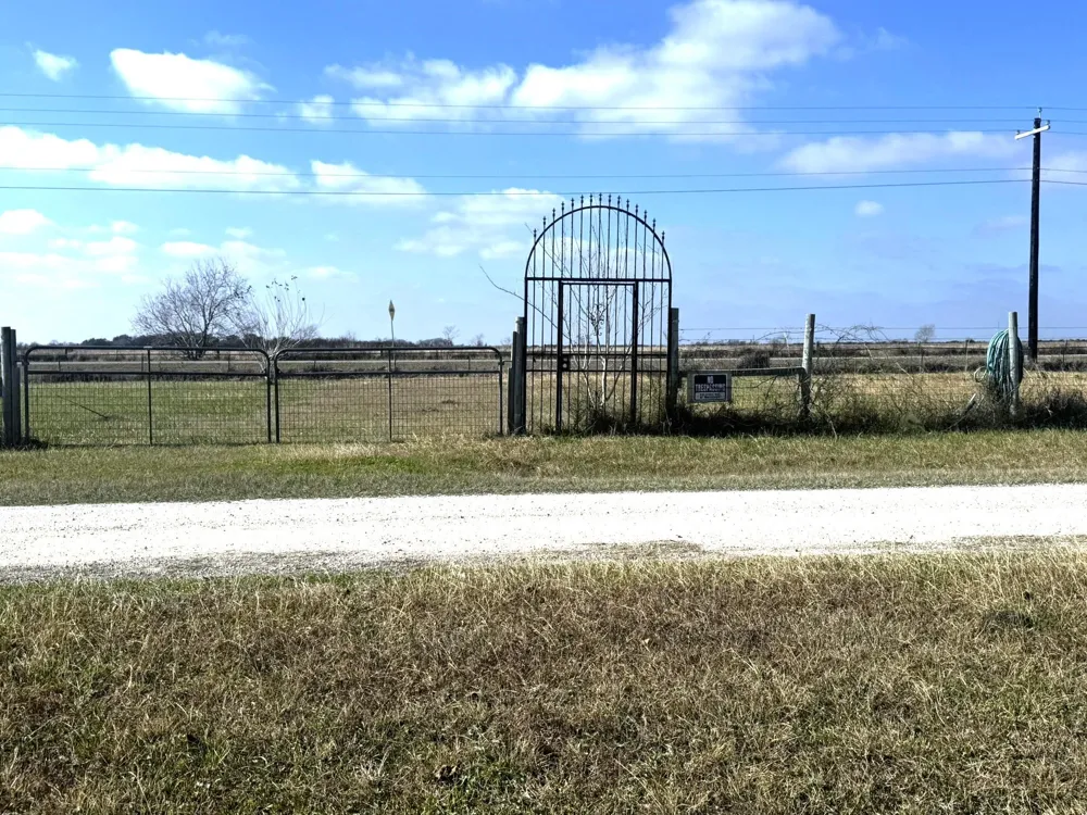 303 Pinafore Court Palacios, TX 77465