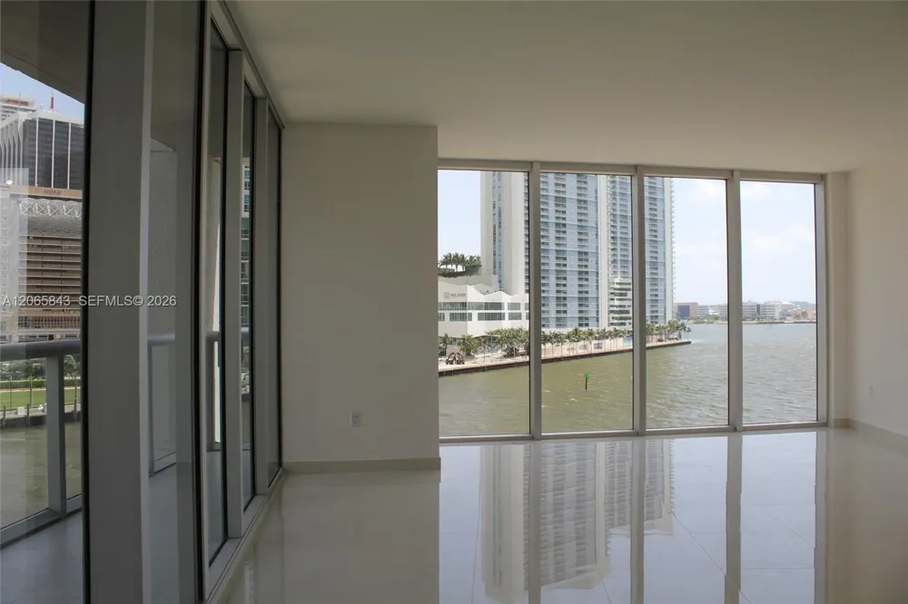 465 BRICKELL AV #502 Miami, FL 33131