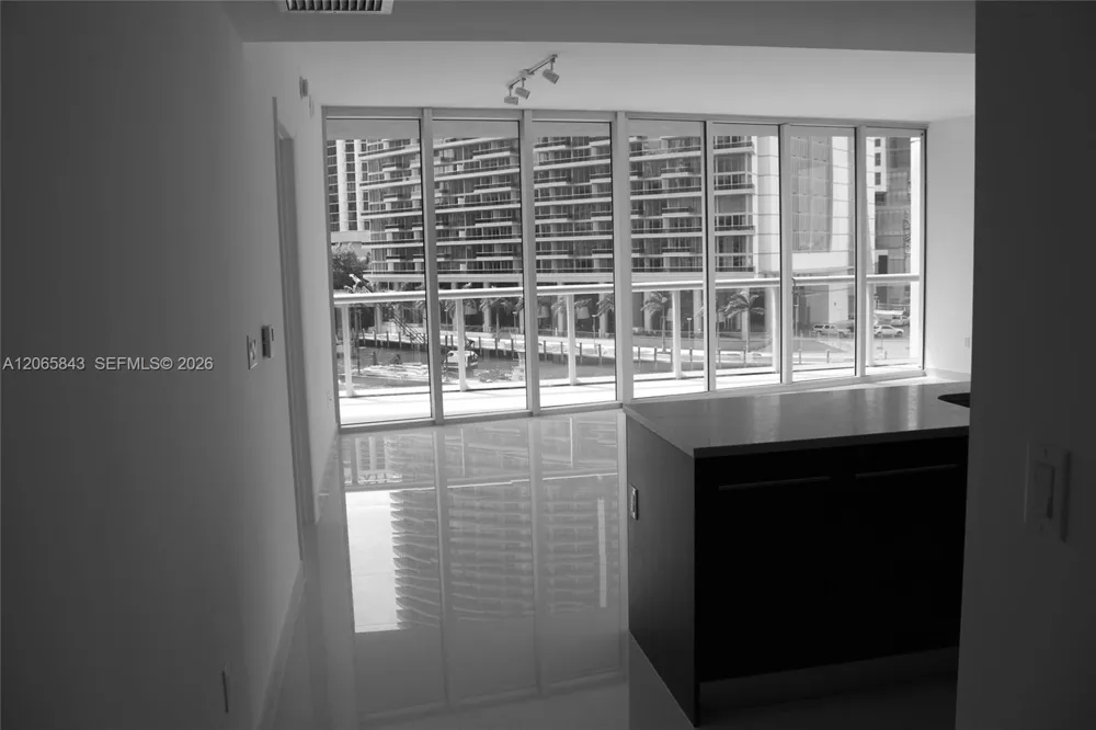 465 BRICKELL AV #502 Miami, FL 33131