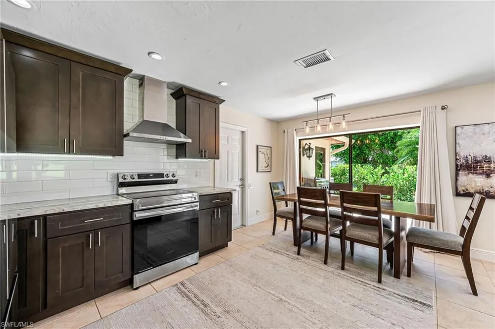 9908 White Sands Place Bonita Springs, FL 34135