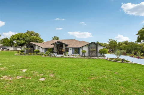 5318 SANDRA DRIVE