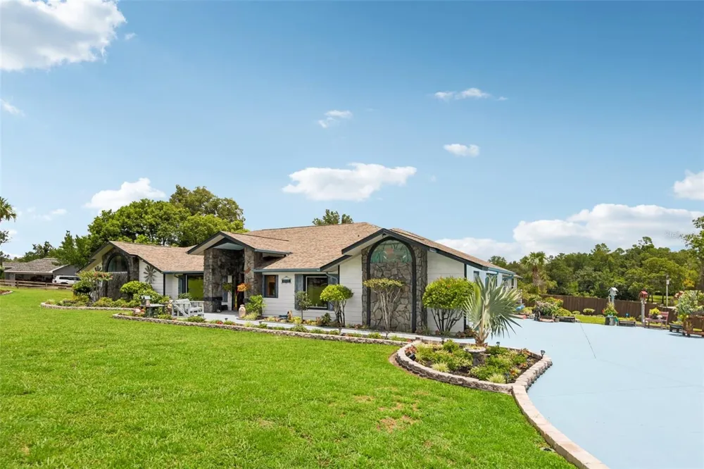 5318 SANDRA DRIVE Weeki Wachee, FL 34607