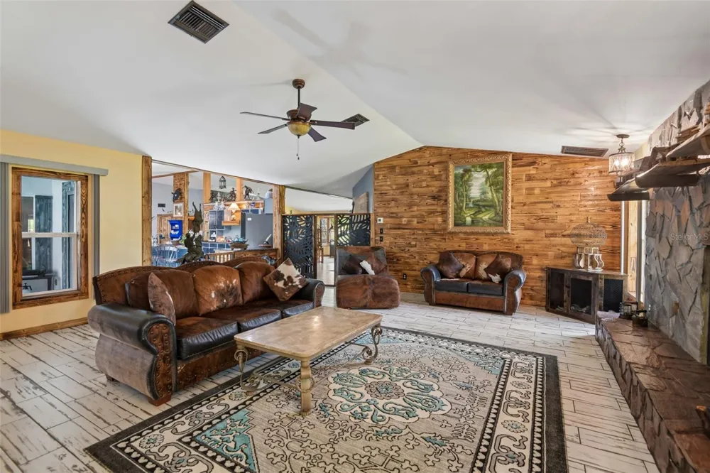 5318 SANDRA DRIVE Weeki Wachee, FL 34607