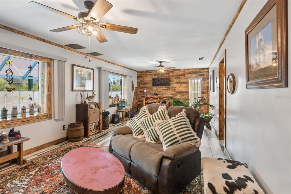 5318 SANDRA DRIVE Weeki Wachee, FL 34607
