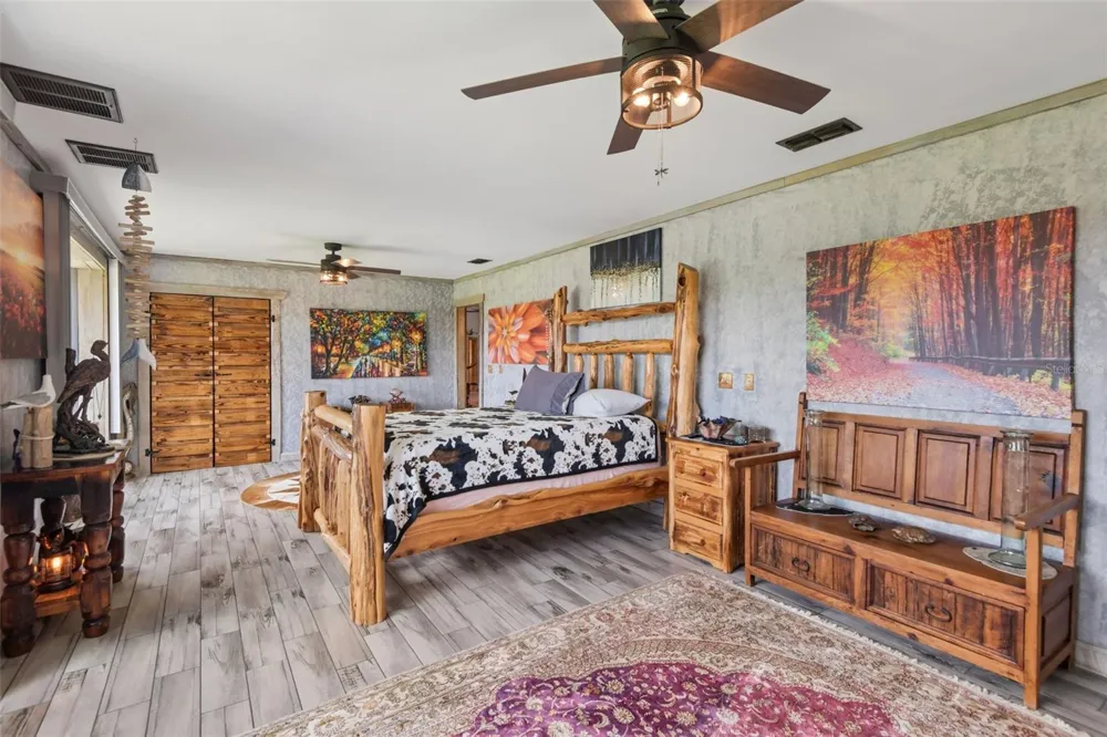 5318 SANDRA DRIVE Weeki Wachee, FL 34607