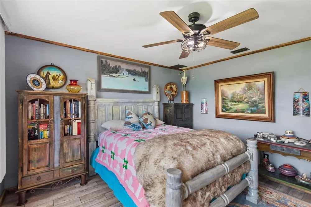 5318 SANDRA DRIVE Weeki Wachee, FL 34607