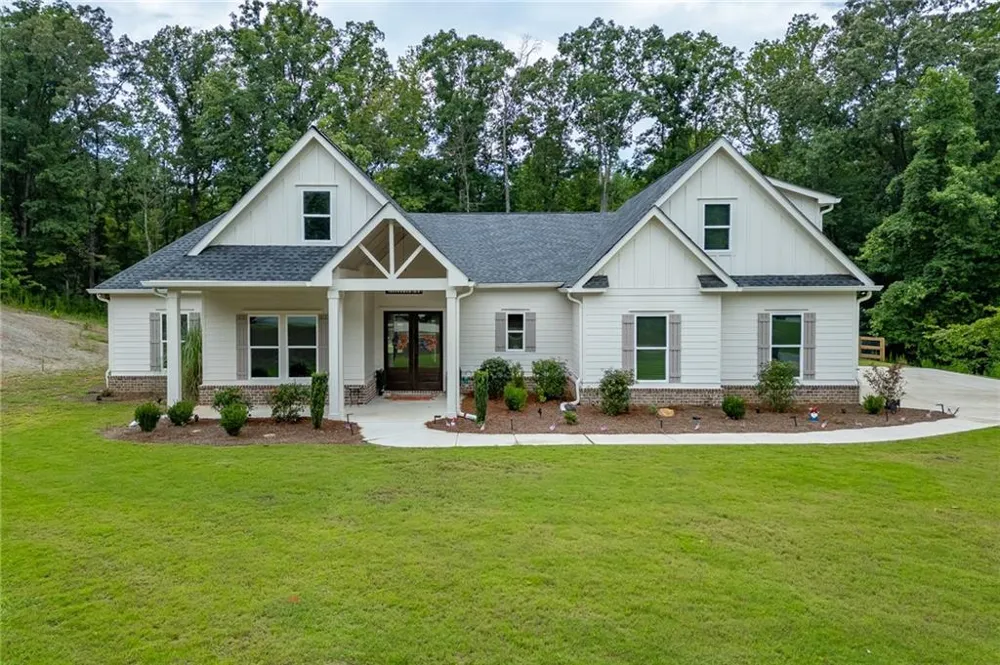1077 Riverstone Drive Social Circle, GA 30025