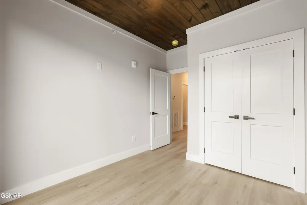 215 Circle Drive #6 Gatlinburg, TN 37738