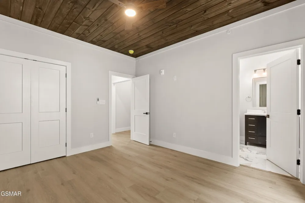 215 Circle Drive #6 Gatlinburg, TN 37738