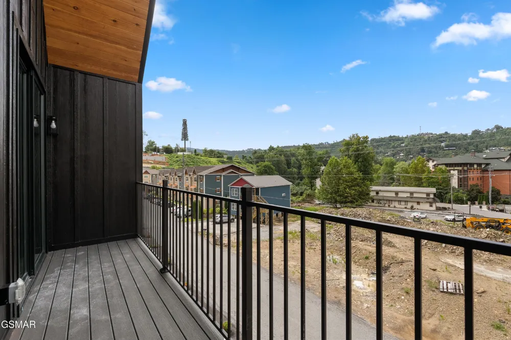 215 Circle Drive #6 Gatlinburg, TN 37738