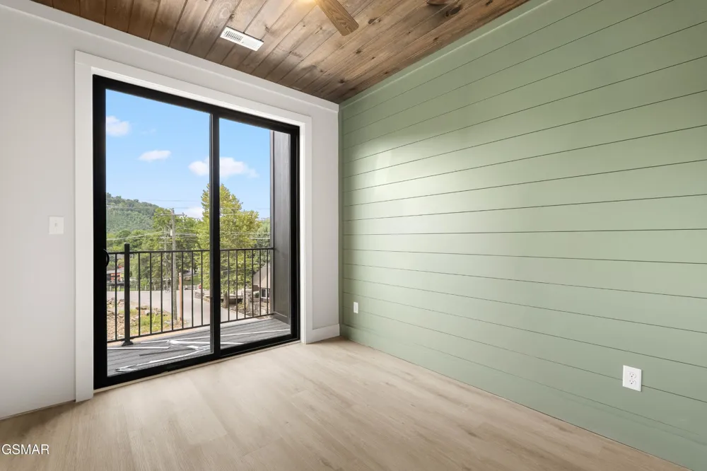 215 Circle Drive #6 Gatlinburg, TN 37738