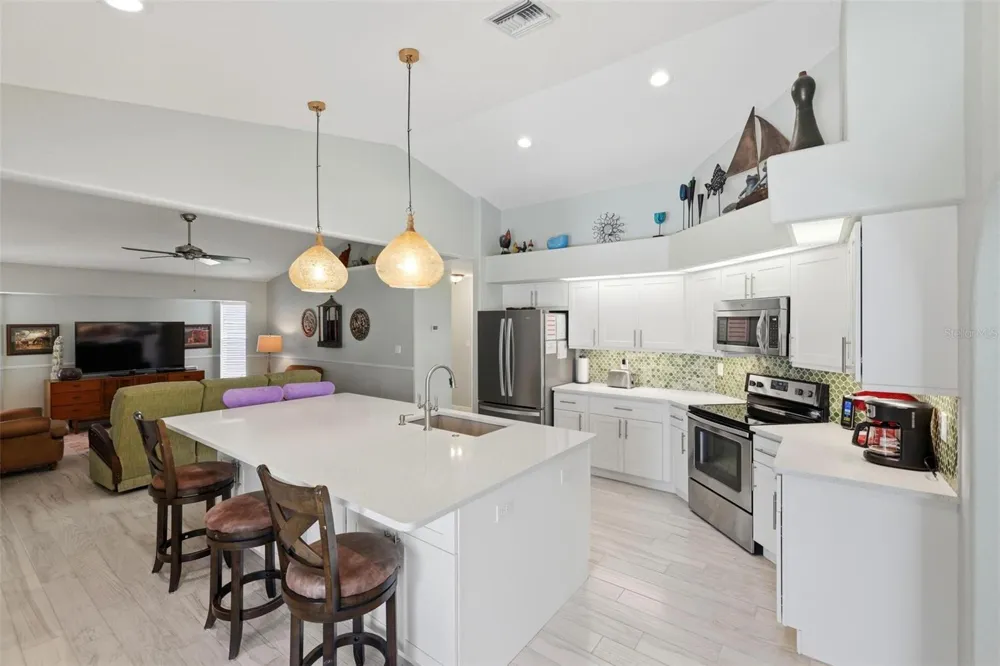 894 BOUNDARY BOULEVARD Rotonda West, FL 33947
