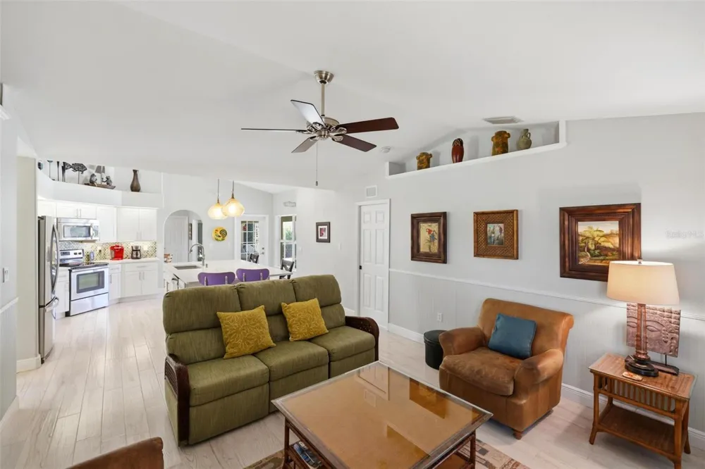 894 BOUNDARY BOULEVARD Rotonda West, FL 33947