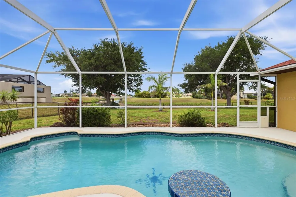 894 BOUNDARY BOULEVARD Rotonda West, FL 33947