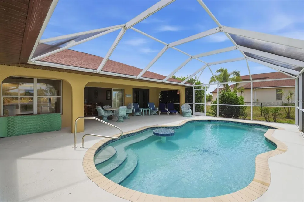 894 BOUNDARY BOULEVARD Rotonda West, FL 33947