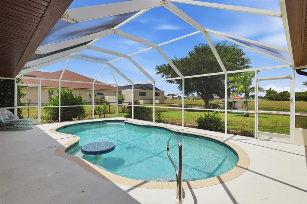 894 BOUNDARY BOULEVARD Rotonda West, FL 33947