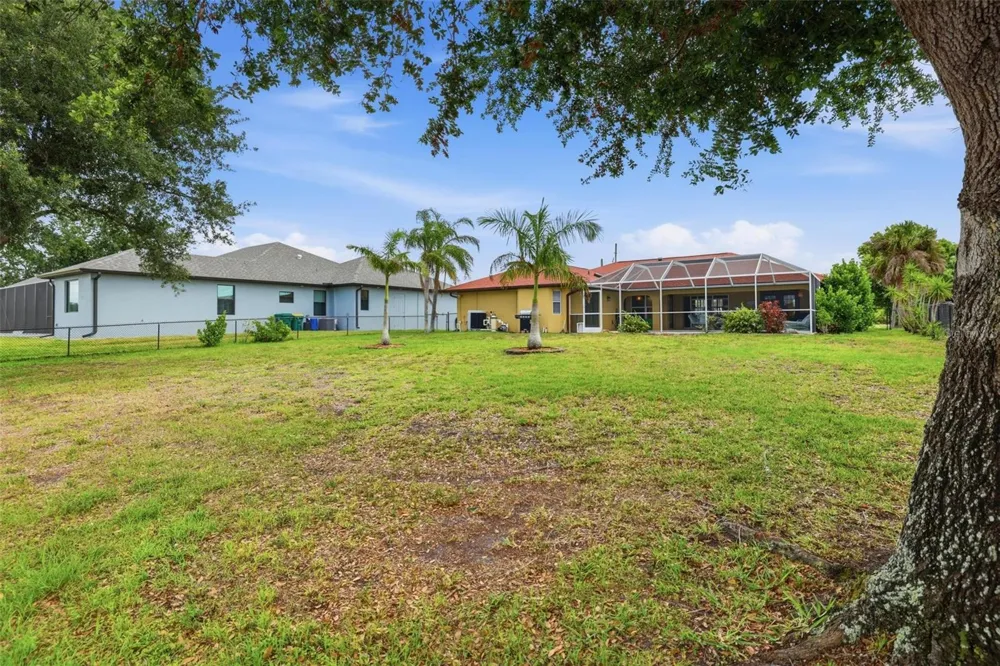 894 BOUNDARY BOULEVARD Rotonda West, FL 33947