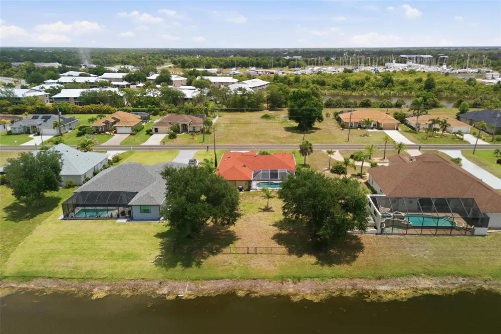 894 BOUNDARY BOULEVARD Rotonda West, FL 33947