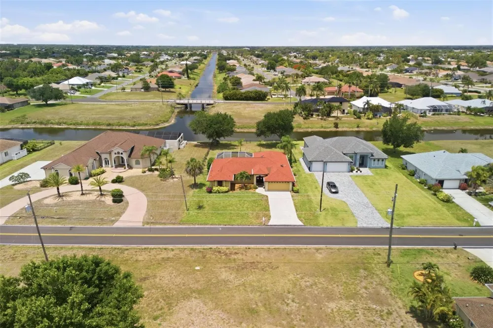 894 BOUNDARY BOULEVARD Rotonda West, FL 33947