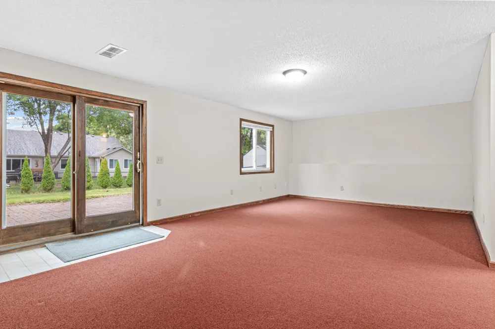3749 Goodwin Court Oakdale, MN 55128