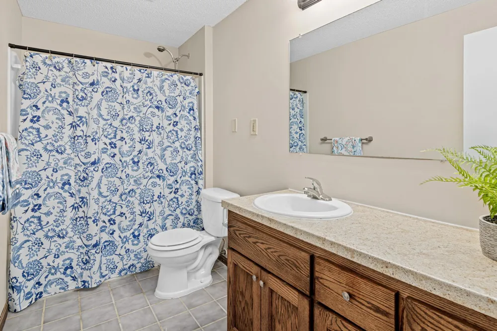 3749 Goodwin Court Oakdale, MN 55128
