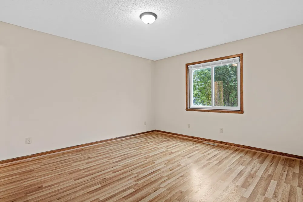 3749 Goodwin Court Oakdale, MN 55128