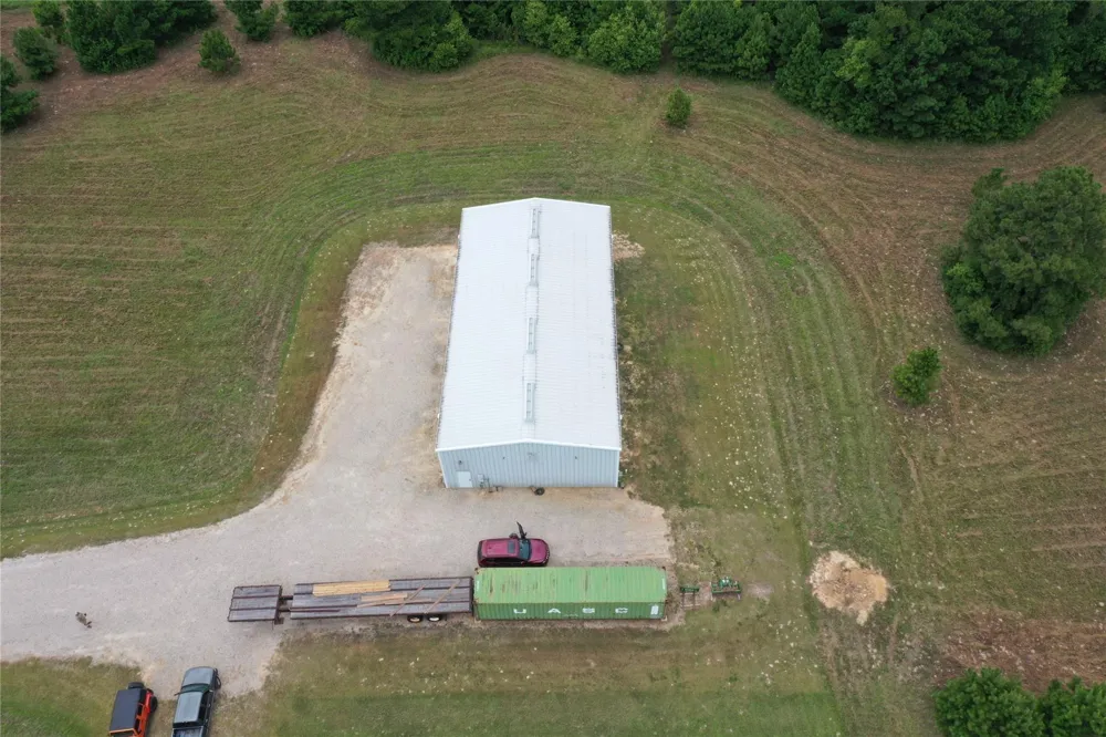 1955 County Road 2281 Cleveland, TX 77327