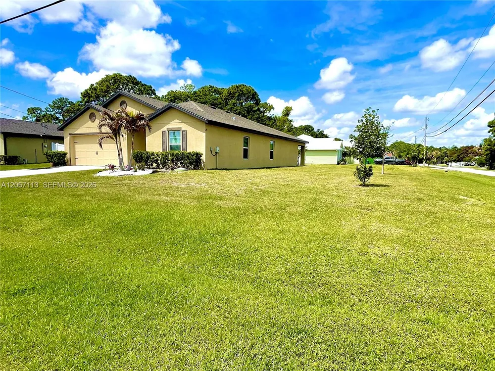 3902 SW Brunswick St Saint Lucie West, FL 34953
