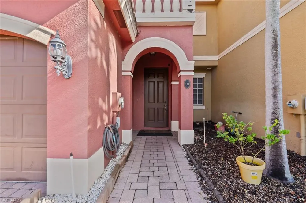 10230 Tin Maple Drive #141 Estero, FL 33928