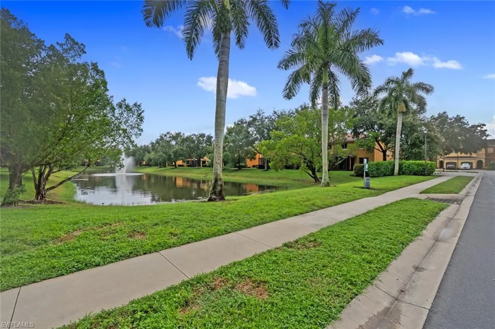 10230 Tin Maple Drive #141 Estero, FL 33928