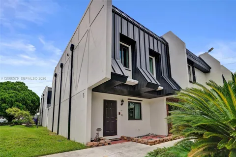 5555 Ludlam Rd #46