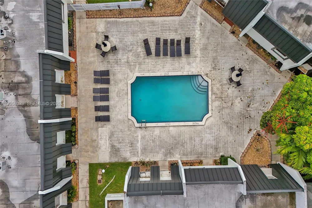 5555 Ludlam Rd #46 South Miami, FL 33155