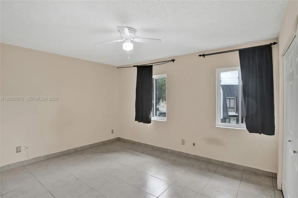 5555 Ludlam Rd #46 South Miami, FL 33155