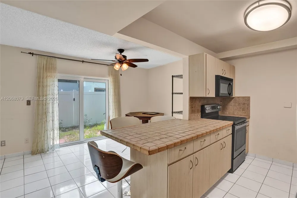 5555 Ludlam Rd #46 South Miami, FL 33155