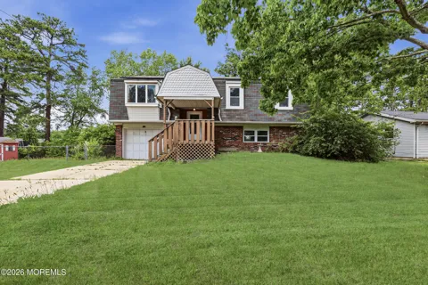 3 Cherokee Drive