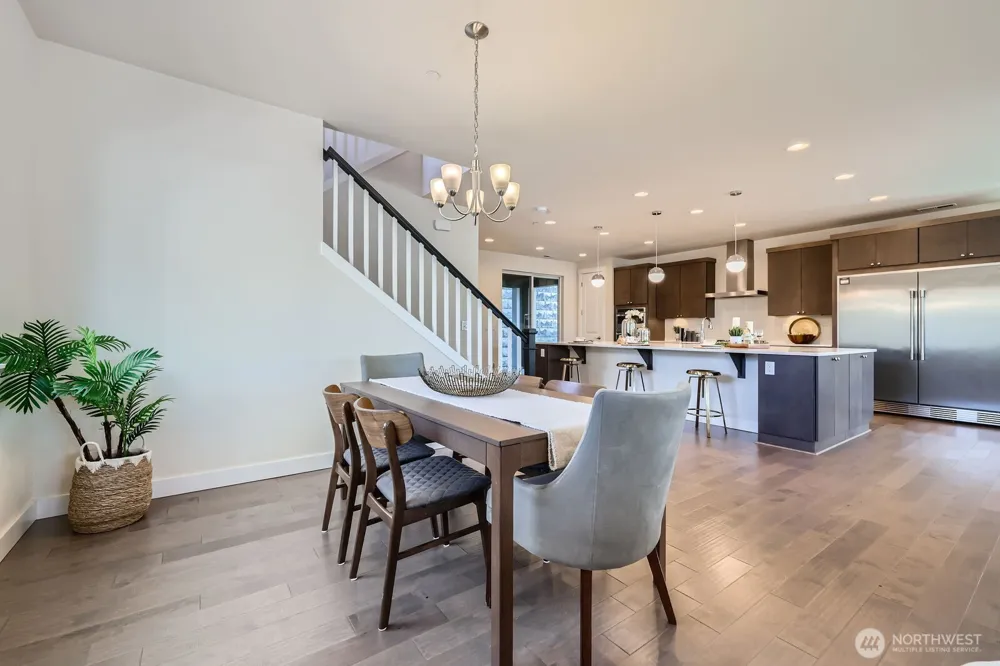 19524 81st Place NE Kenmore, WA 98028