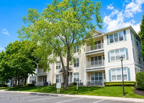526 Saint Andrews Place
