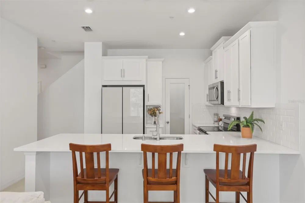 10245 HIGHLINE CREST STREET Orlando, FL 32832