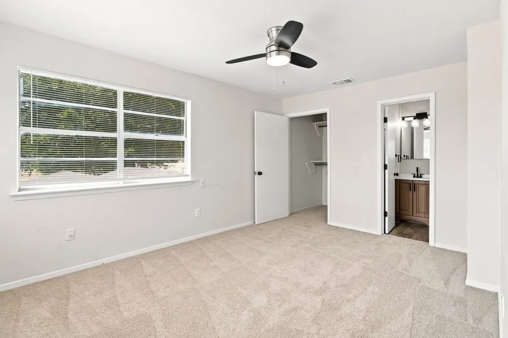 1833 Pelican Drive Pelican Bay, TX 76020