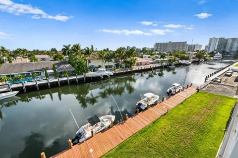 2841 NE 33rd Court #403