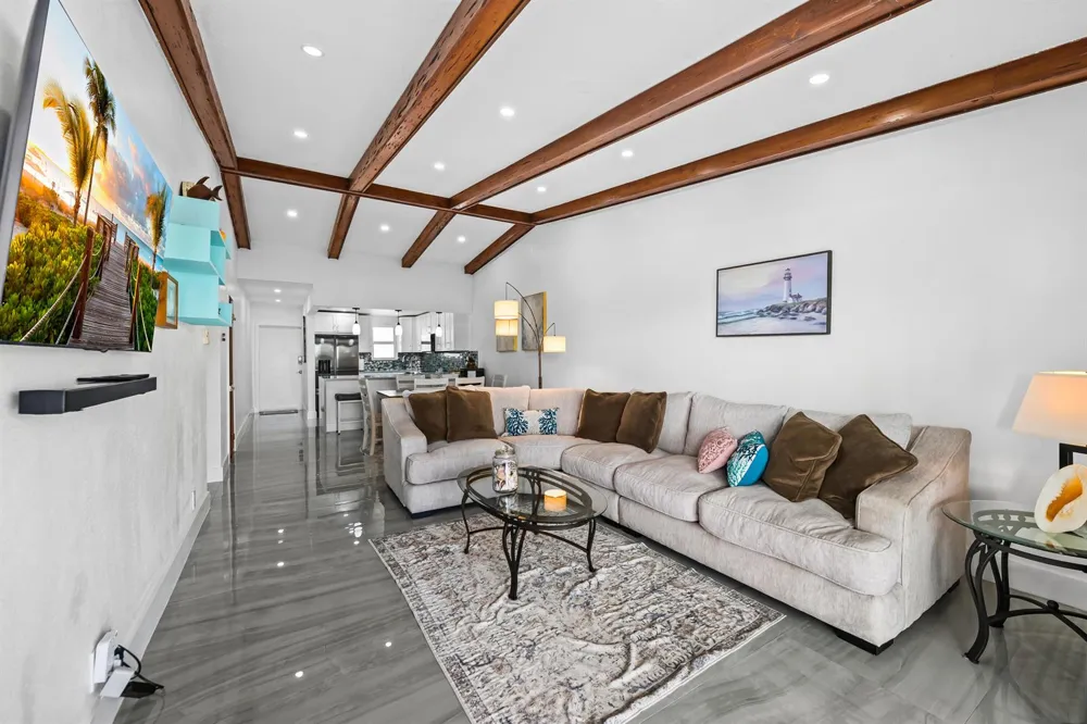 2841 NE 33rd Court #403 Fort Lauderdale, FL 33306