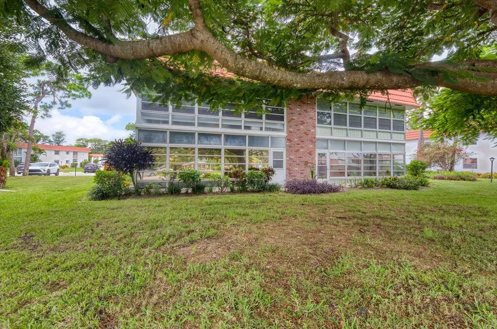 2600 SE OCEAN BOULEVARD #M1 Stuart, FL 34996