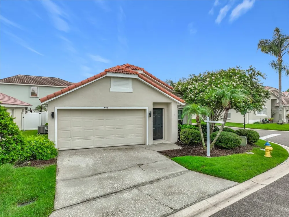 998 WHITE SPRINGS LANE Winter Springs, FL 32708